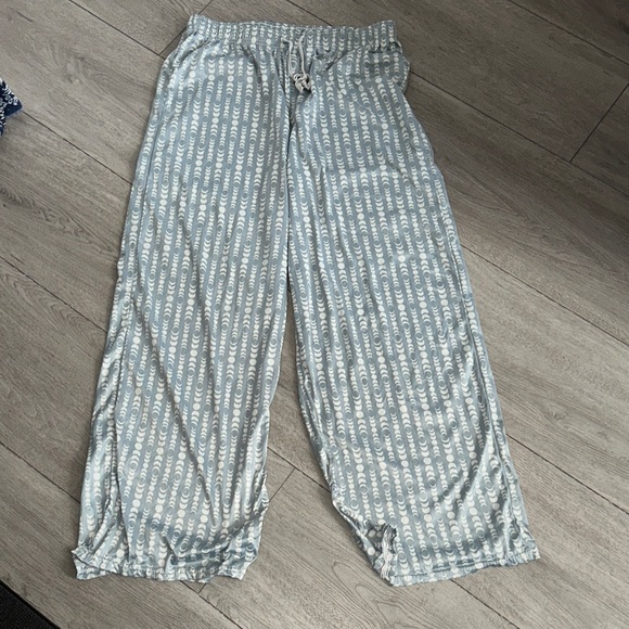 Hello Mello Other - Super soft Hello Mello Light Blue Crescent Print Lounge Pants size Large
